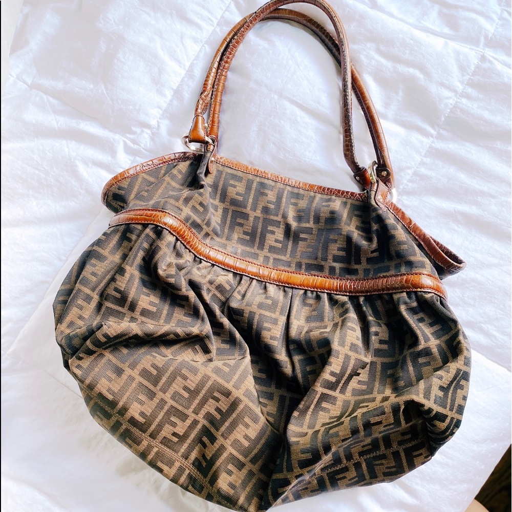 FENDI Shoulder Bag